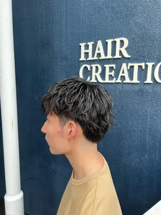 ショート パーマ メンズ 西岡 勇人のヘアスタイル