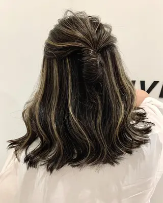 カラー LINOET名古屋 ブリーチ/ハイトーンのヘアスタイル