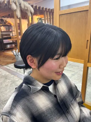 ショート 中村 芽衣那のヘアスタイル
