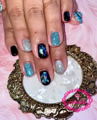 ネイル CROWN プライベートサロンのネイルデザイン