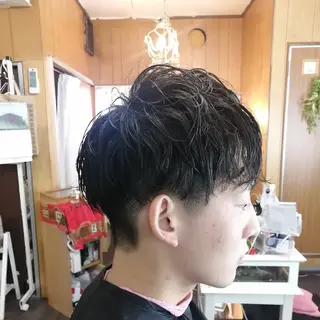 ショート D/i |Y/no. 〈夜スパ17時〜〉のヘアスタイル