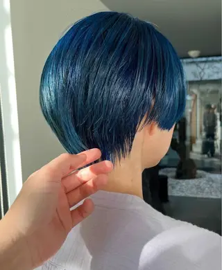 ショート カラー 湯川 未咲希のヘアスタイル