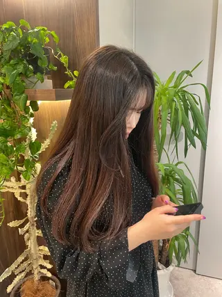 ロング ハイトーン/透明感 yuinaのヘアスタイル