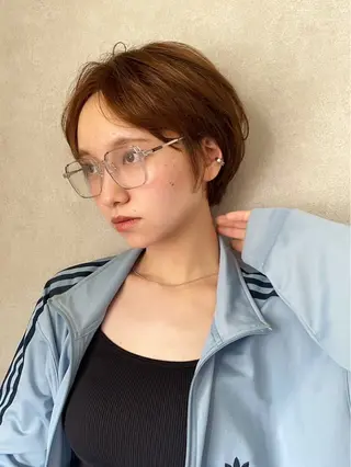 ショート カラー 🩵透明感/艶カラー /ダブルカラー🪽のヘアスタイル