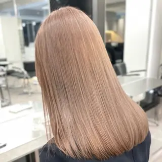 セミロング カラー ミルクティーベージュ 🐱【Ryo】のヘアスタイル