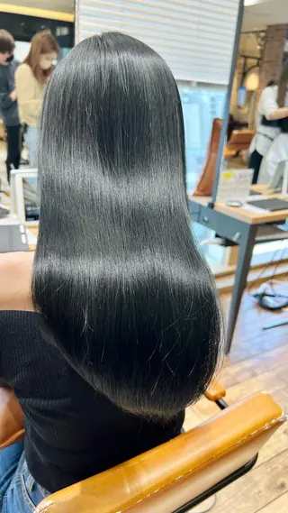 ロング カラー パーマ 美髪ヘッドスパ🫧 西山紗奈江💆‍♀️のヘアスタイル