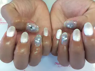 ネイル ネイルリボン 受付スタッフのネイルデザイン