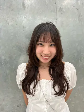 ロング 神作 汐里　江古田 /透明感カラー🌿のヘアスタイル