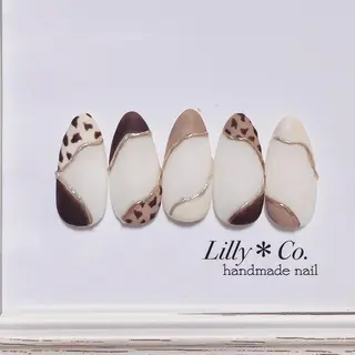 ネイル Lilly Co.のネイルデザイン