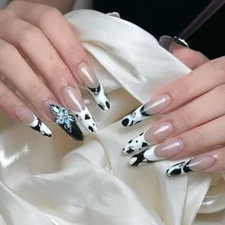 ネイル Maggie Nail🦩のネイルデザイン