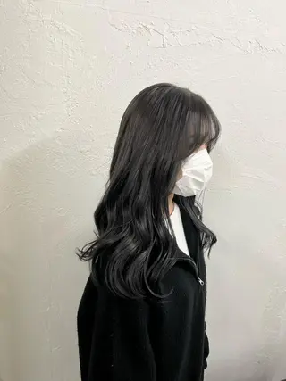 ロング カラー yuuna ✮ door whiteのヘアスタイル
