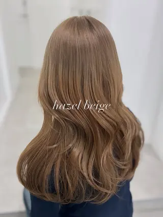 ロング カラー YUKA🤍ベージュ /ミルクティーのヘアスタイル