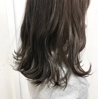 セミロング 久保田 千尋のヘアスタイル