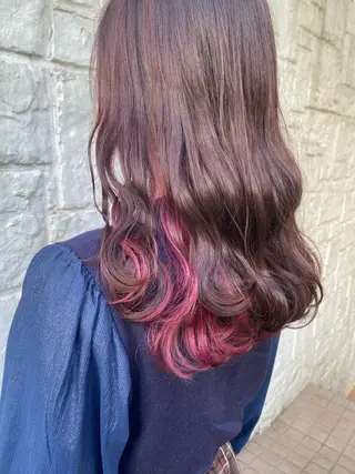 セミロング カラー カジュアルを女っぽく 𝗮𝘆𝗮𝗰𝗼のヘアスタイル
