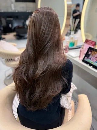 ロング カラー shion 透明感カラーのヘアスタイル