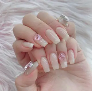 ネイル Lee Nailsのネイルデザイン
