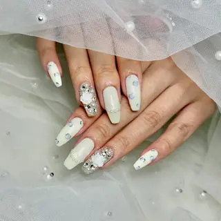 ネイル FLORANZ 🫧AIRI🫧のネイルデザイン