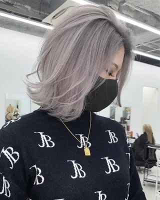 カラー BLEACHi /noeのヘアスタイル