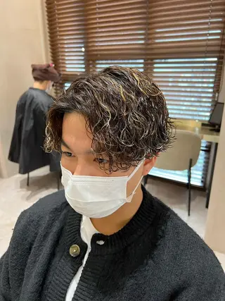 ショート パーマ メンズ 波巻きスパイラルパー マ/シャドウパーマ駿のヘアスタイル