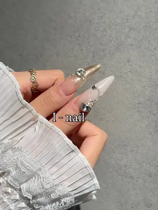 ネイル I-nailロング /ワンホン/キラキラのネイルデザイン