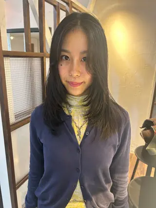 ミディアム MOMOKA💫 YARD【学芸大学】のヘアスタイル