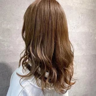 セミロング カラー 𝑺𝒂𝒌𝒊 🩶マンツーマン施術のヘアスタイル