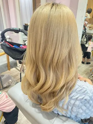 ロング かまだ しおりのヘアスタイル