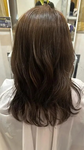 ミディアム カラー レイヤー×顔周り/ 髪質改善/川上京香のヘアスタイル