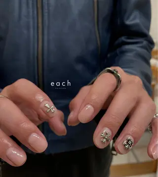 ネイル each Hibikiのネイルデザイン