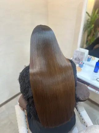 she.2 大宮／ かりなのヘアスタイル