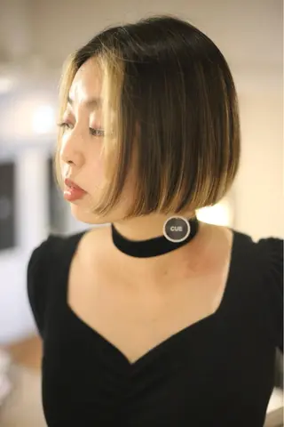 ショート カラー AKUTSU KOICHIのヘアスタイル
