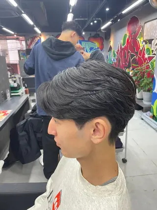 ショート メンズパーマ 毛流れ/シャドウのヘアスタイル