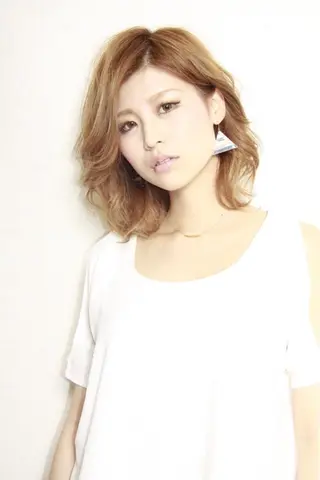 ショート カラー パーマ 太田 康治のヘアスタイル