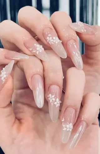 カラー AIN Nailのネイルデザイン
