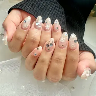 ネイル nami🐰🎀 ガーリー/堺筋本町のネイルデザイン