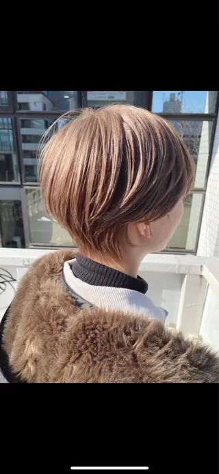 ショート ブリーチなし/レイヤ ー特化🌈Tommyのヘアスタイル