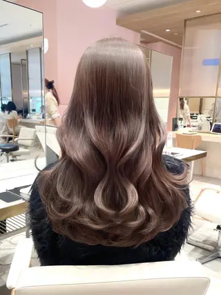 ロング カラー ヘアアレンジ 🤎小顔レイヤー /ベージュ🤎友香のヘアスタイル