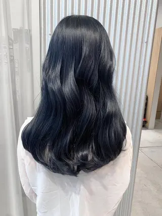 ロング カラー ヘアアレンジ yuka .のヘアスタイル
