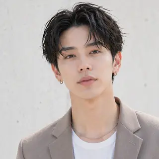 メンズ シャドウ/フェザー ニュアンスヘアメンズのヘアスタイル