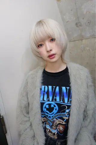 ショート 🤍BLEN 窓🤍のヘアスタイル