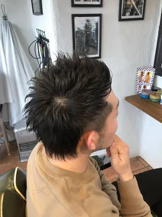 ショート メンズ 冨士川 英樹のヘアスタイル