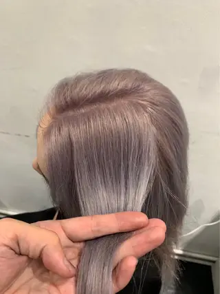 ミディアム サイレント美容師 アイリィのヘアスタイル