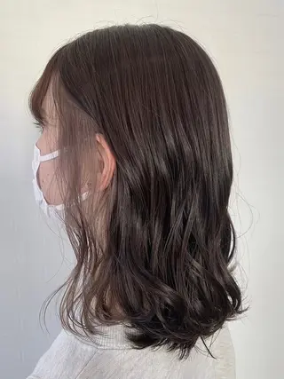 ミディアム カラー 平井 沙希のヘアスタイル