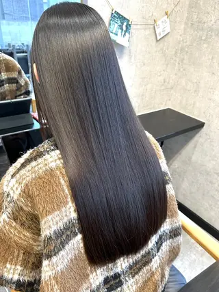 ロング 🌿透き通るツヤ髪× 縮毛矯正✂︎戸祭　伶のヘアスタイル