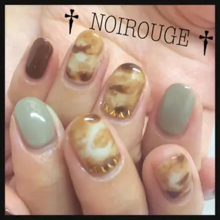 ネイル NOIROUGE所属・NOI ROUGEのネイルデザイン