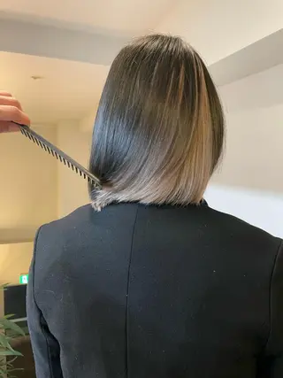ショート カラー ネイル マツエク・マツパ アイブロウ ⭐ハイトーンブリーチ ミルクティーピンクのヘアスタイル