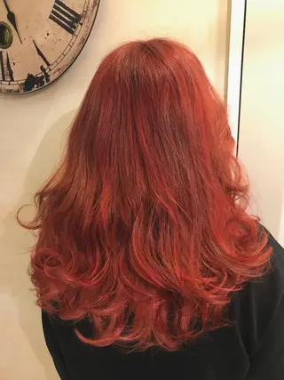 ロング カラー 岩谷/ブリーチ 🪽透明感カラーのヘアスタイル