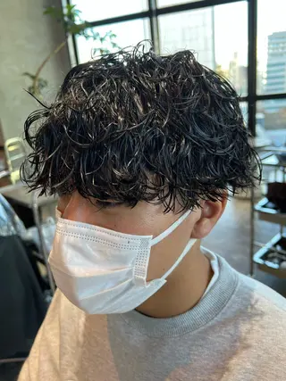 ショート パーマ メンズ 波巻きスパイラルパー マ/シャドウパーマ駿のヘアスタイル