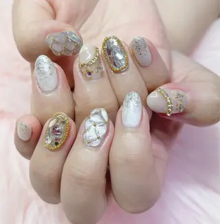 ネイル MoonNail ユリ🌸のネイルデザイン