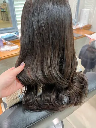セミロング カラー Froom🌻 村上夏菜のネイルデザイン